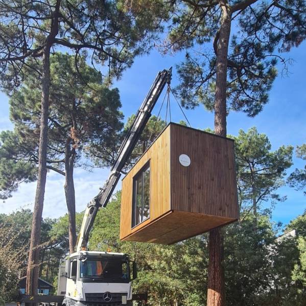 Aménagement sur mesure d'un module bois de petite surface, type studio, 15m2, avec coin salle d'eau, à Andernos en Gironde (33) modèle MOD3060.